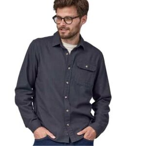Patagonia Fjord Flannel Shirt in Smolder Blue. Men's size XL New!